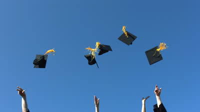 The honor of being valedictorian should not be eliminated
